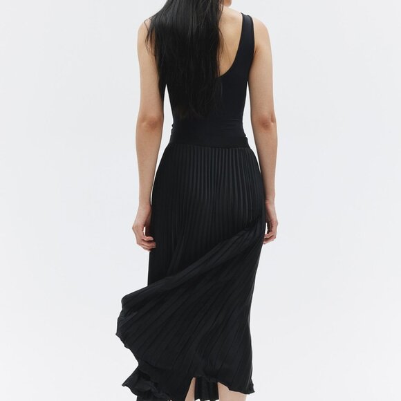 BLACK PLEATED SKIRT BY H&M $50 - Picture 6 of 8